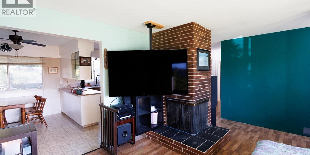 4732 LOEN AVENUE Terrace Photo 8 4732 LOEN AVENUE Terrace Photo 8